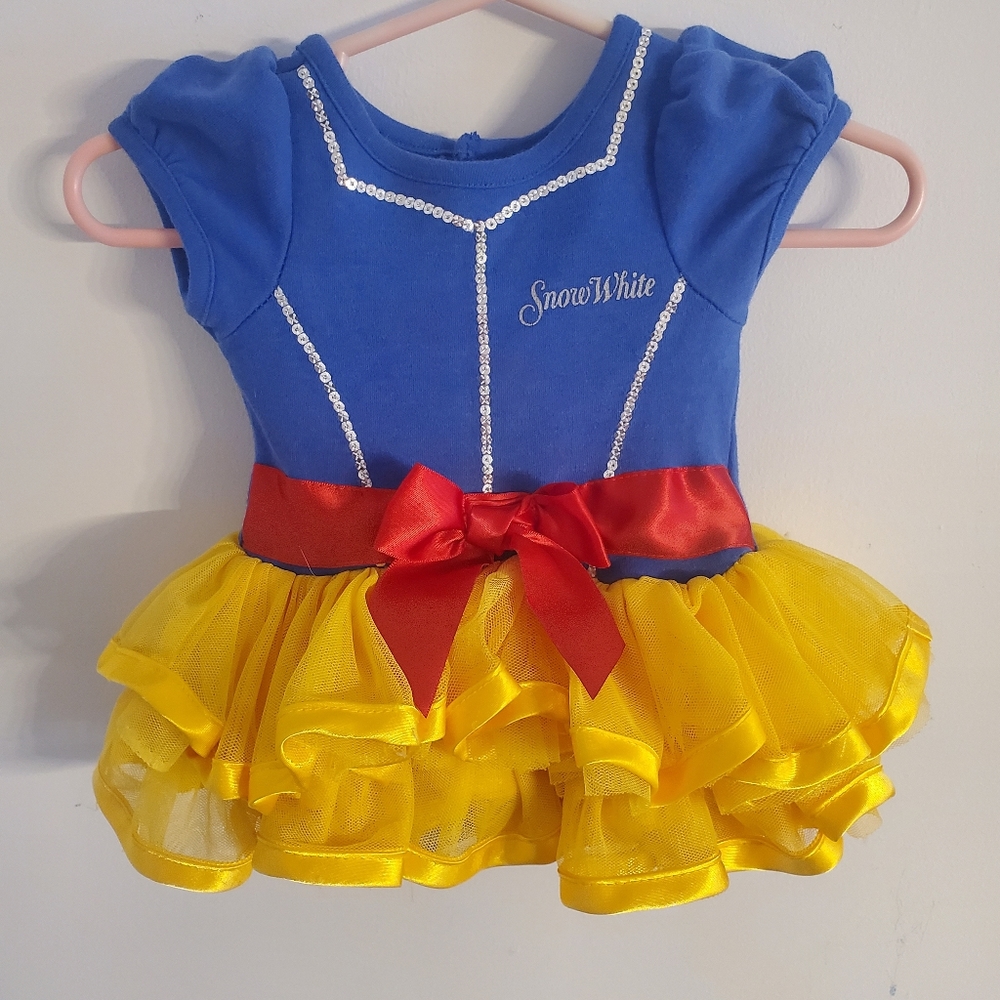 Snow white disney onsie 0-3 months